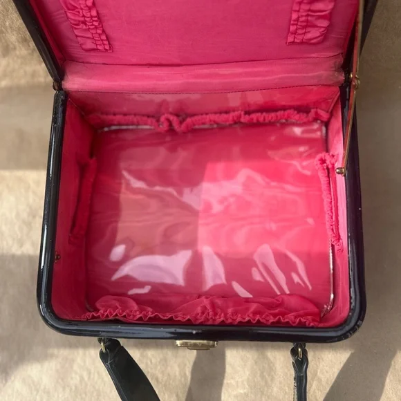 Vintage 1960’s Elizabeth Arden Train Case patent leather - Picture 3 of 10